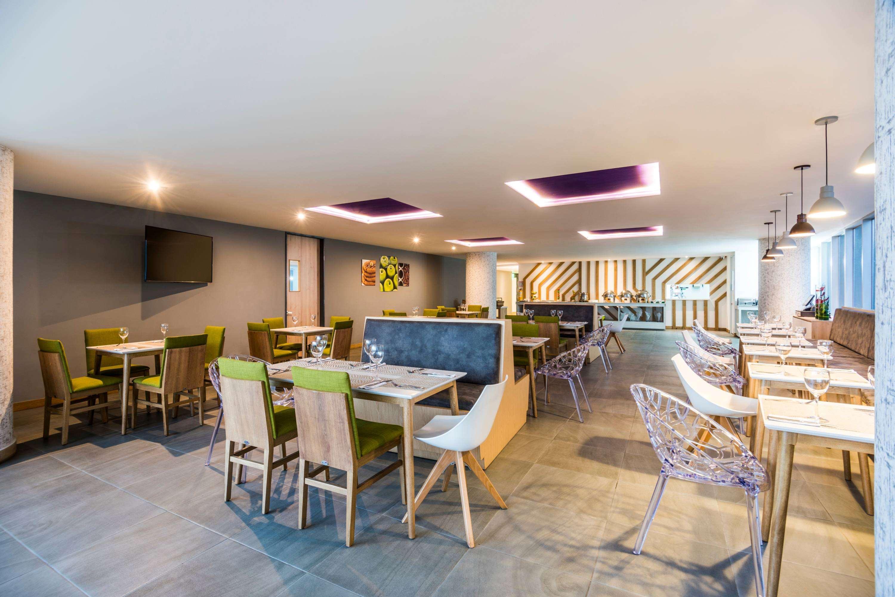 La Quinta By Wyndham Medellin Hotel Buitenkant foto